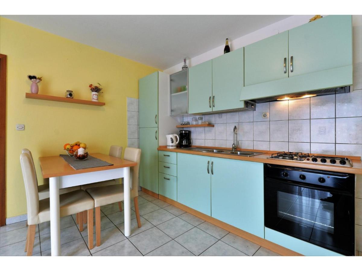 מורטר Apartments Kostelic מראה חיצוני תמונה