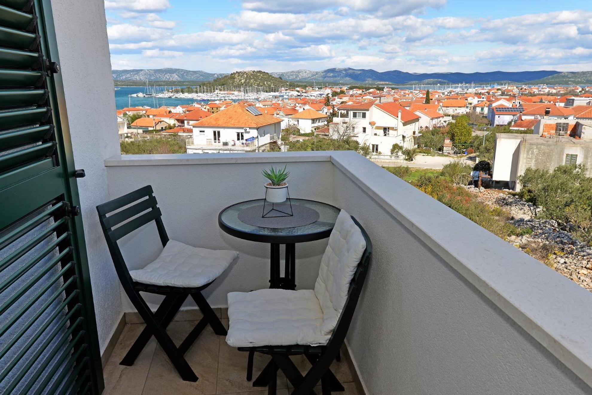 מורטר Apartments Kostelic מראה חיצוני תמונה