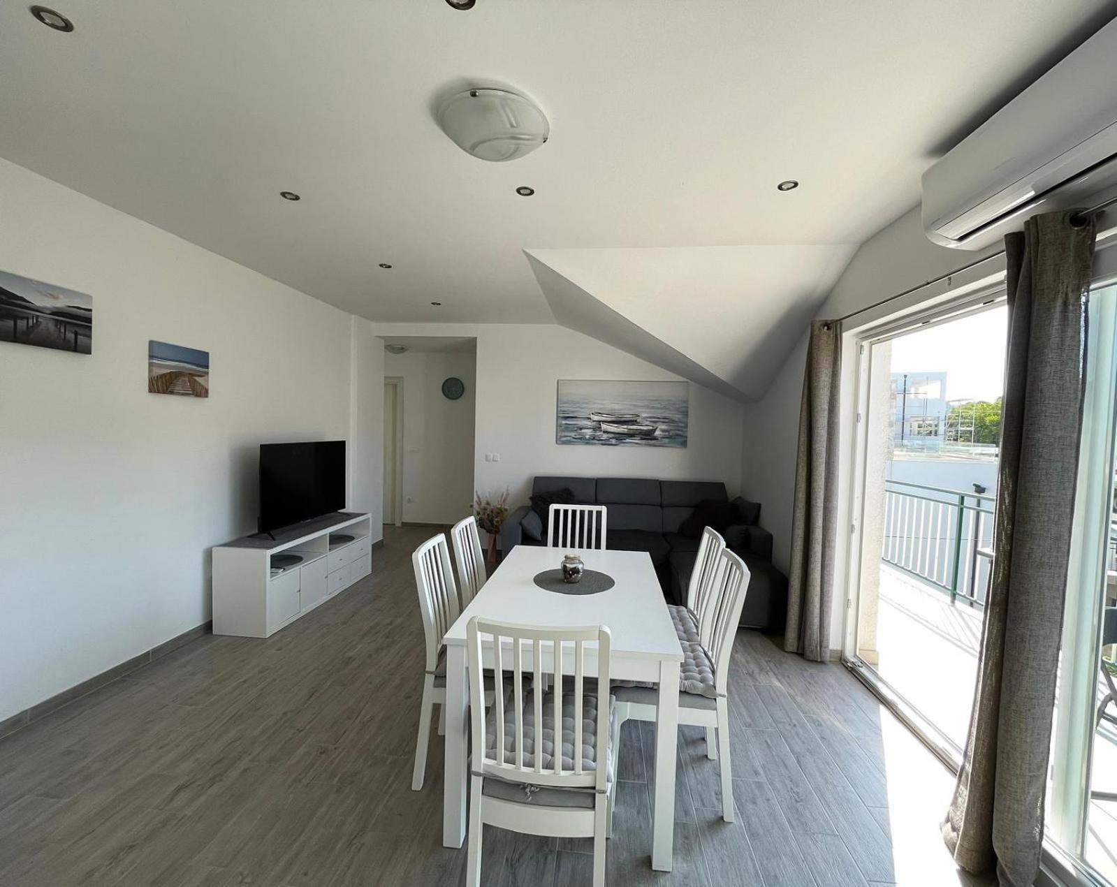 מורטר Apartments Kostelic מראה חיצוני תמונה