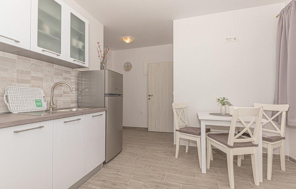 מורטר Apartments Kostelic חדר תמונה
